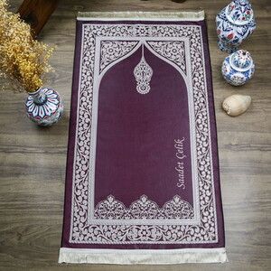 İsminizi Seccadeye Nakşediyoruz İsme Özel Hediyelik Rumi Desen Seccade - Mor 70x128 cm - 364 gr