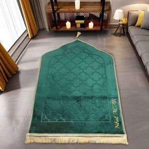 İsminizi Seccadeye Yazıyoruz Kapitone Soft Yumuşak Kapitone Peluş Seccade (80 x 120 cm - 900 gr) Yeşil