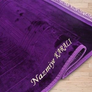  İsminizi Seccadeye Yazıyoruz Soft Yumuşak Kadife Peluş Seccade ( 80 x 120 cm - 1100 gr) Mor